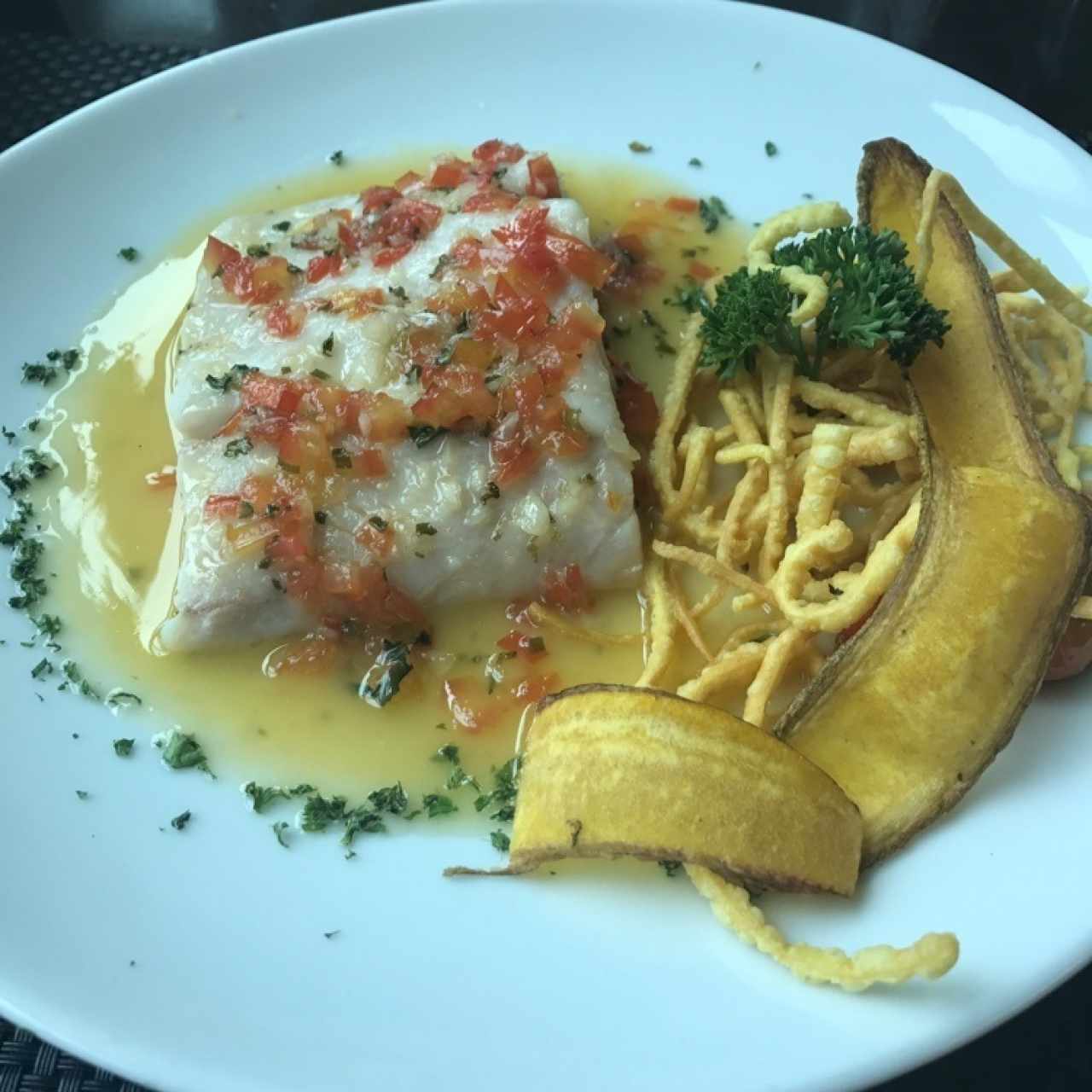 Corvina sudada en leche de coco