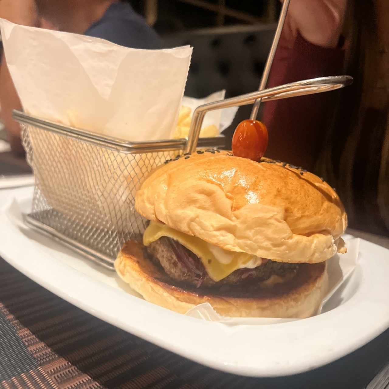 Hamburguesas - Nuestra Cheese Burger