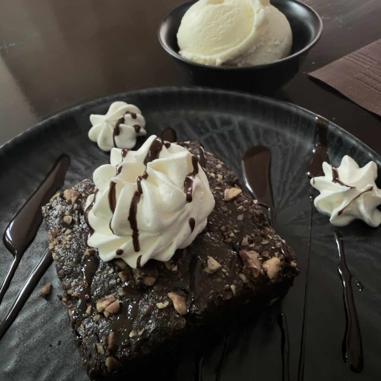 Brownie de Nueces y Helado