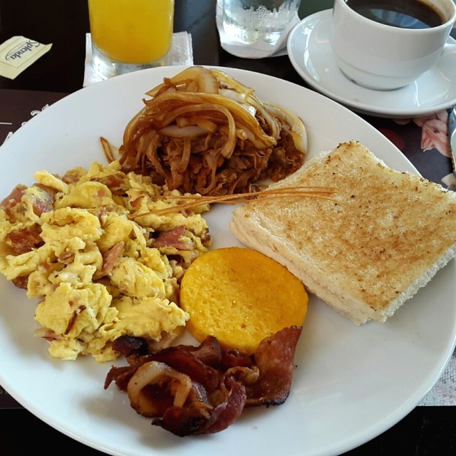 Nuestras combinaciones - Desayuno Café Madero
