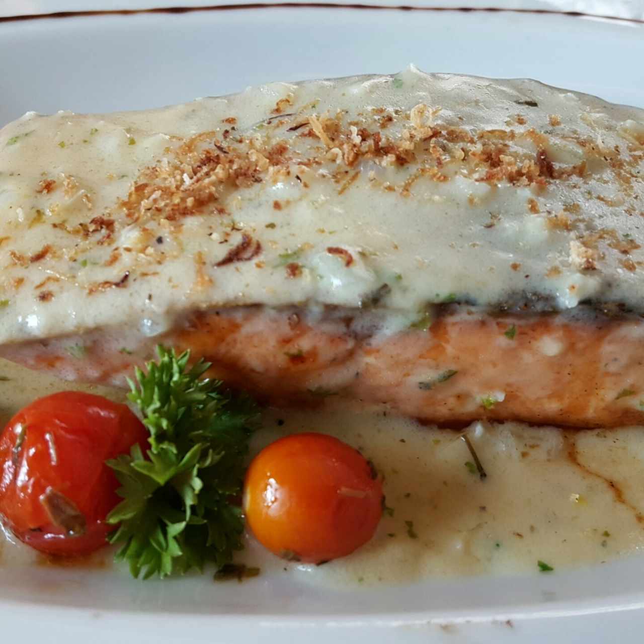 Salmón en veloutte