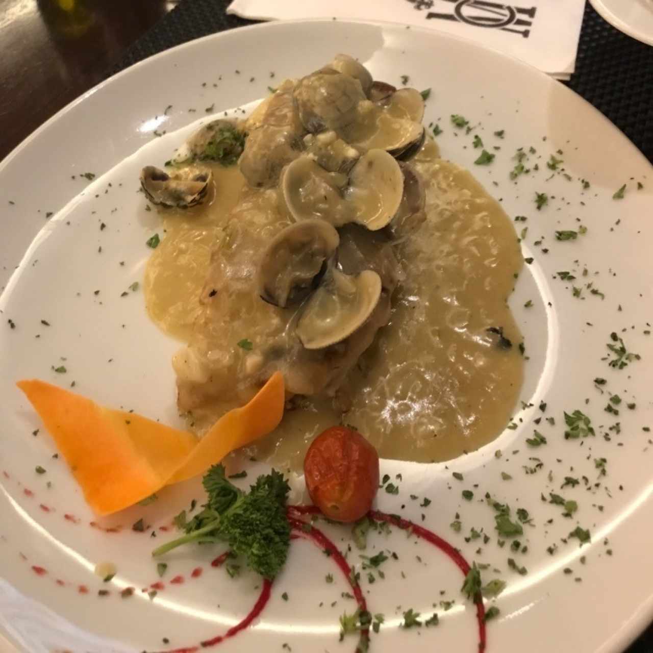Corvina con almejas tío Pepe