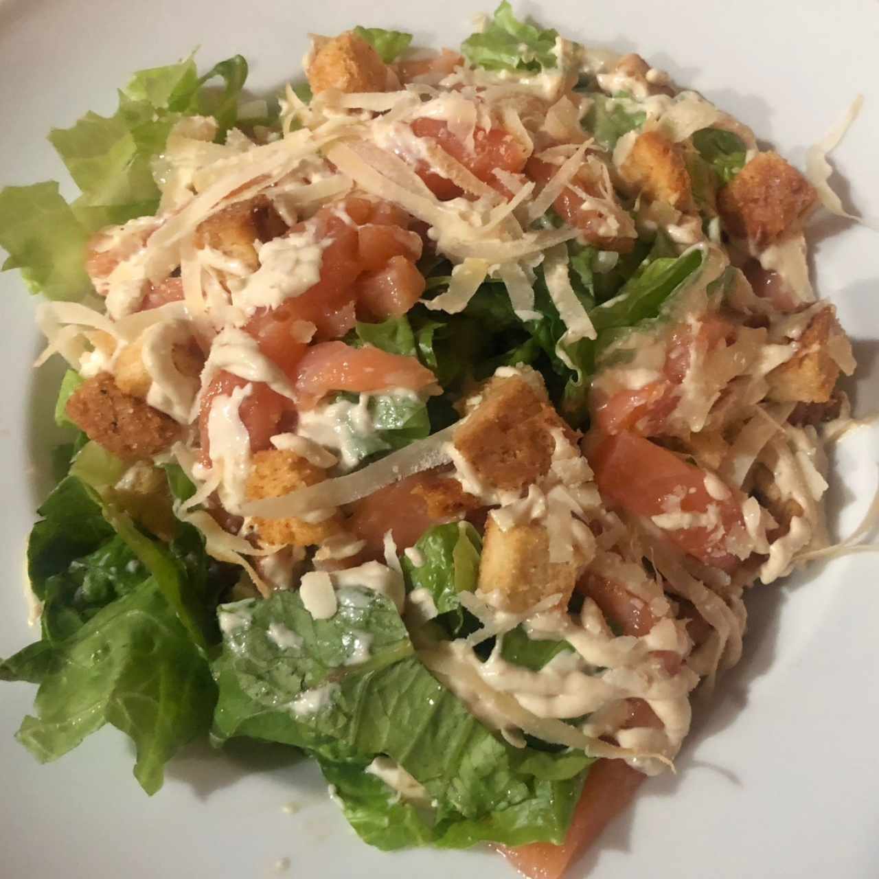 Ensalada caeser de salmón