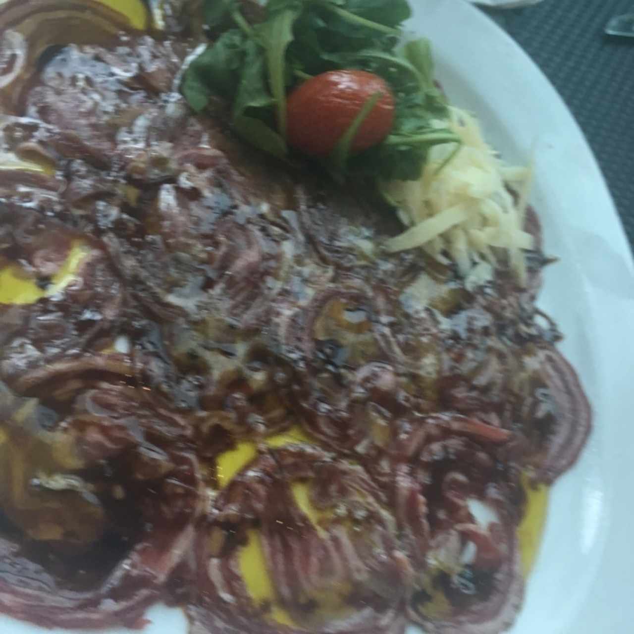 Entrantes fríos - Carpaccio de entraña