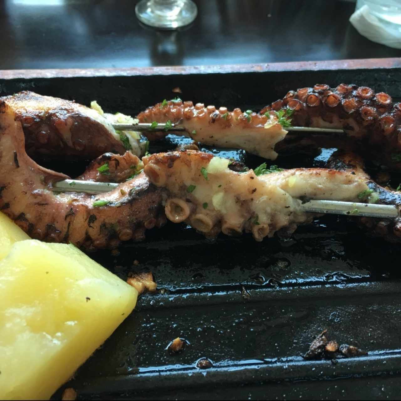 Entrantes calientes - Pulpo al carbón
