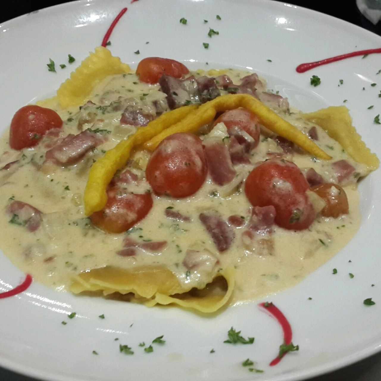 Ravioli de jamón serrano y queso manchego