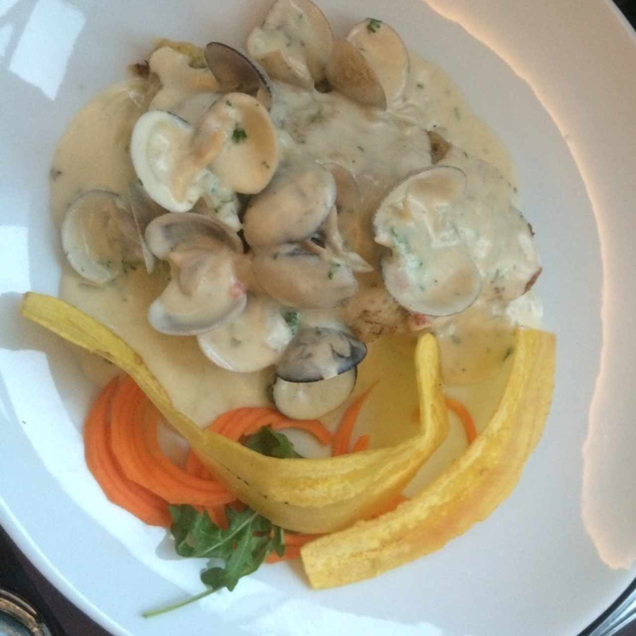 Corvina con almejas tío Pepe