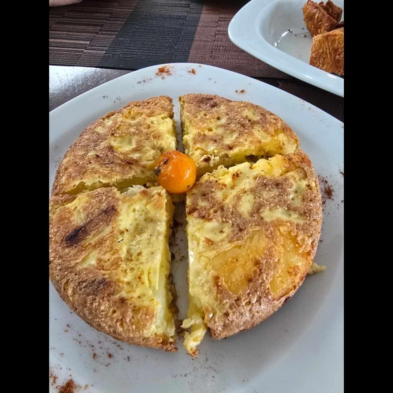 Entrantes calientes - Tortilla española tradicional