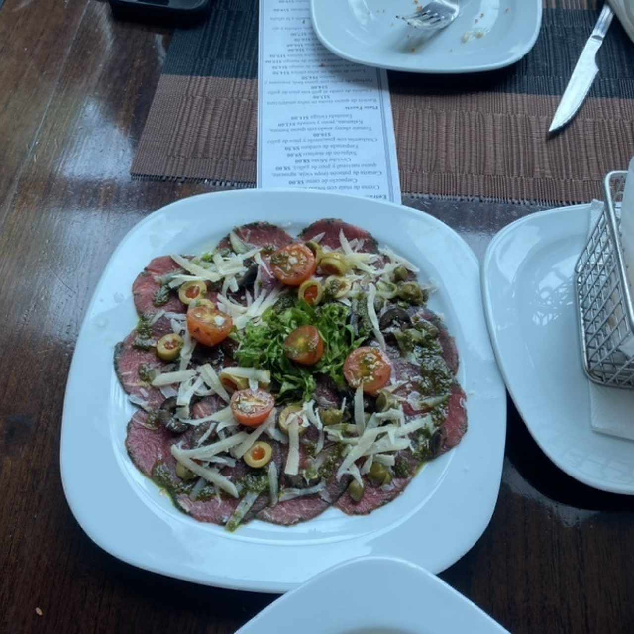 Entrantes fríos - Carpaccio de res
