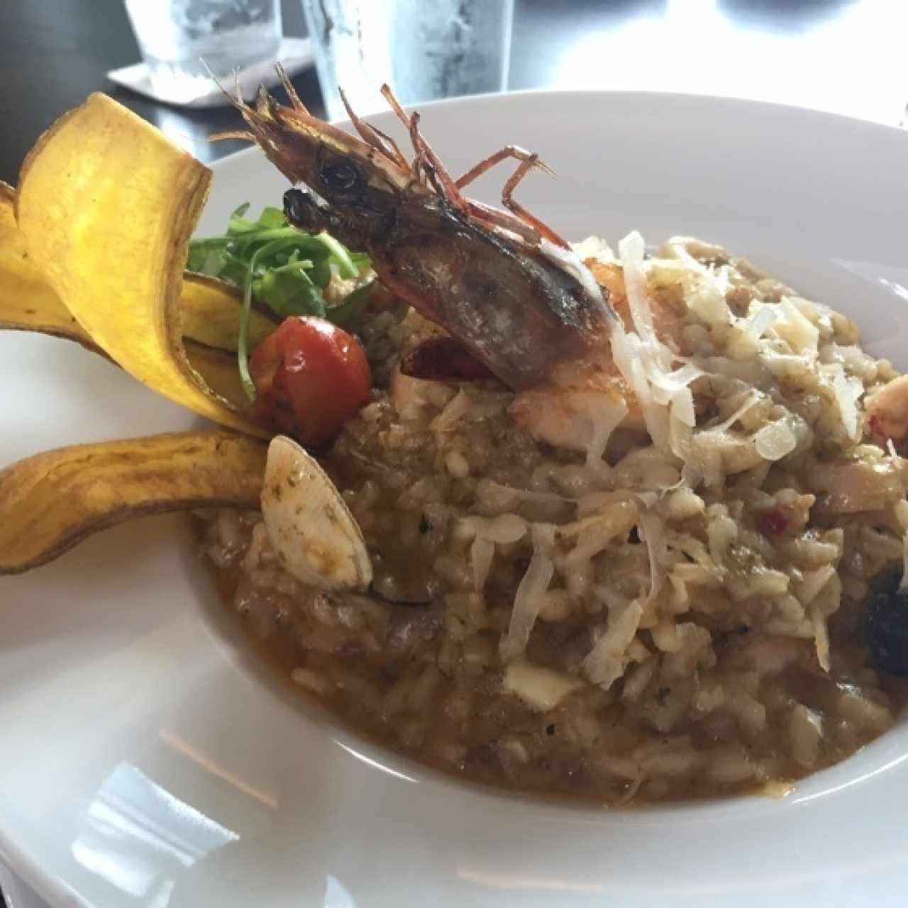 Risotto frutti di mare en salsa verde
