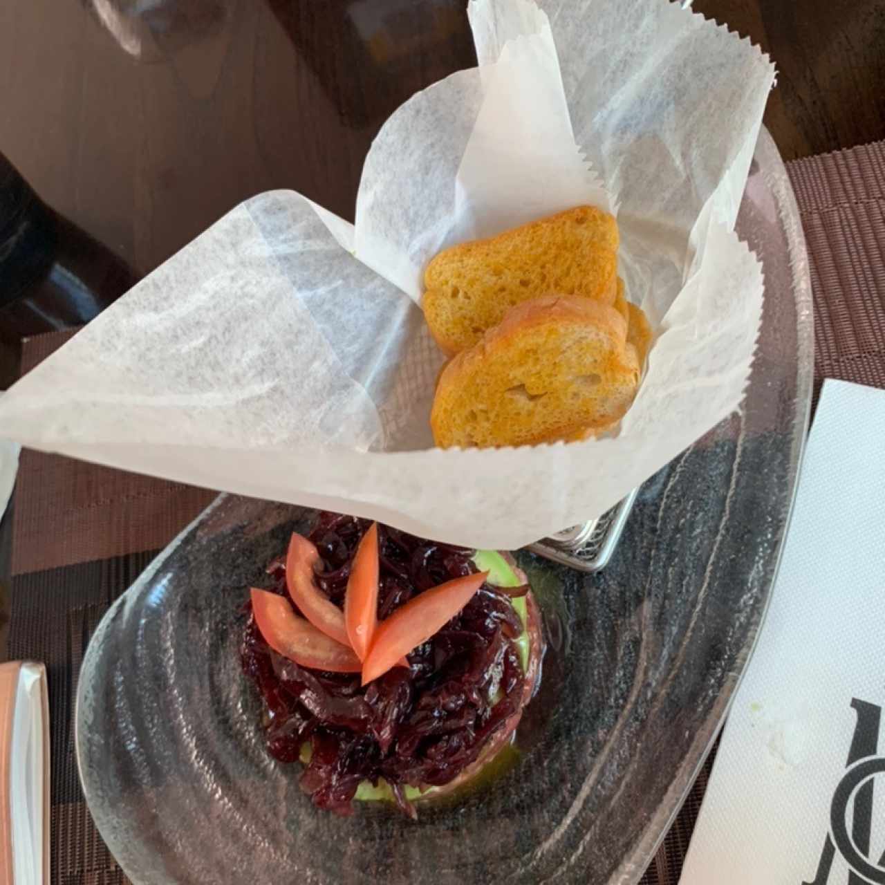 Entrantes fríos - Tuna tartare