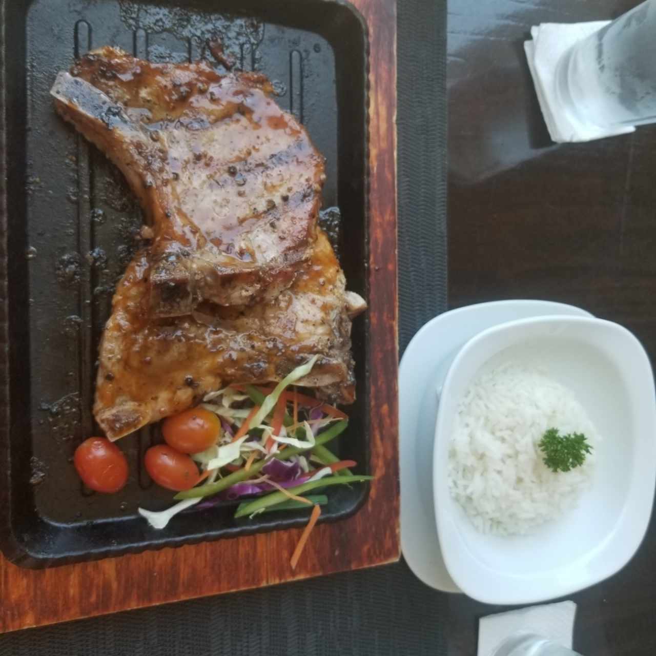 Chuleta de cerdo al carbón