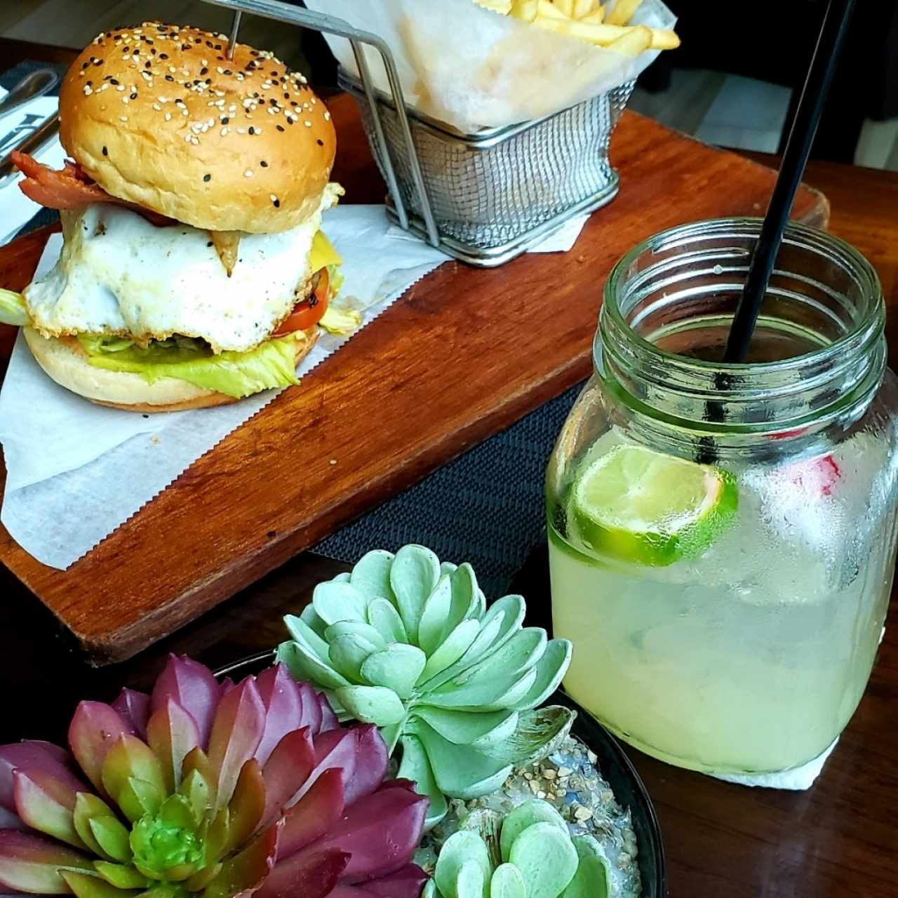 Hamburguesas - La Burger Madero