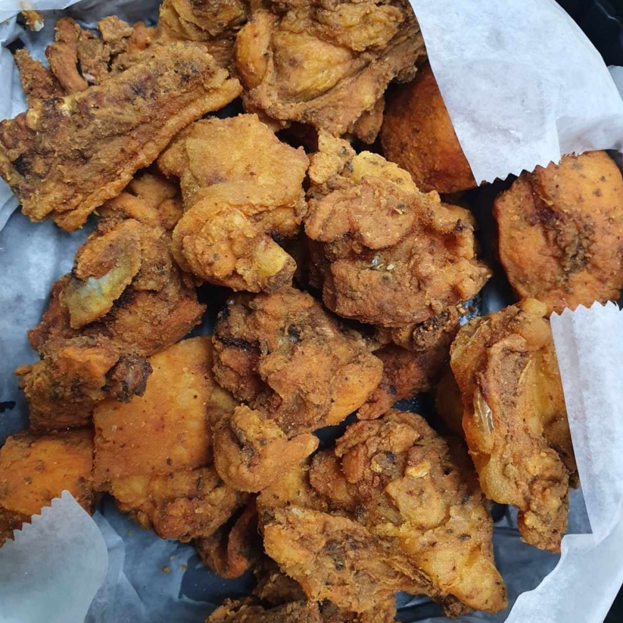 1/2 pollo frito en canasta