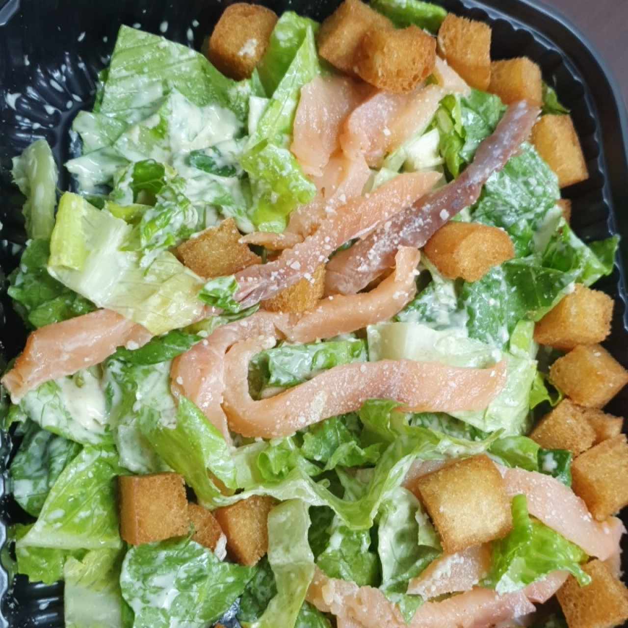 Ensalada caeser de salmón