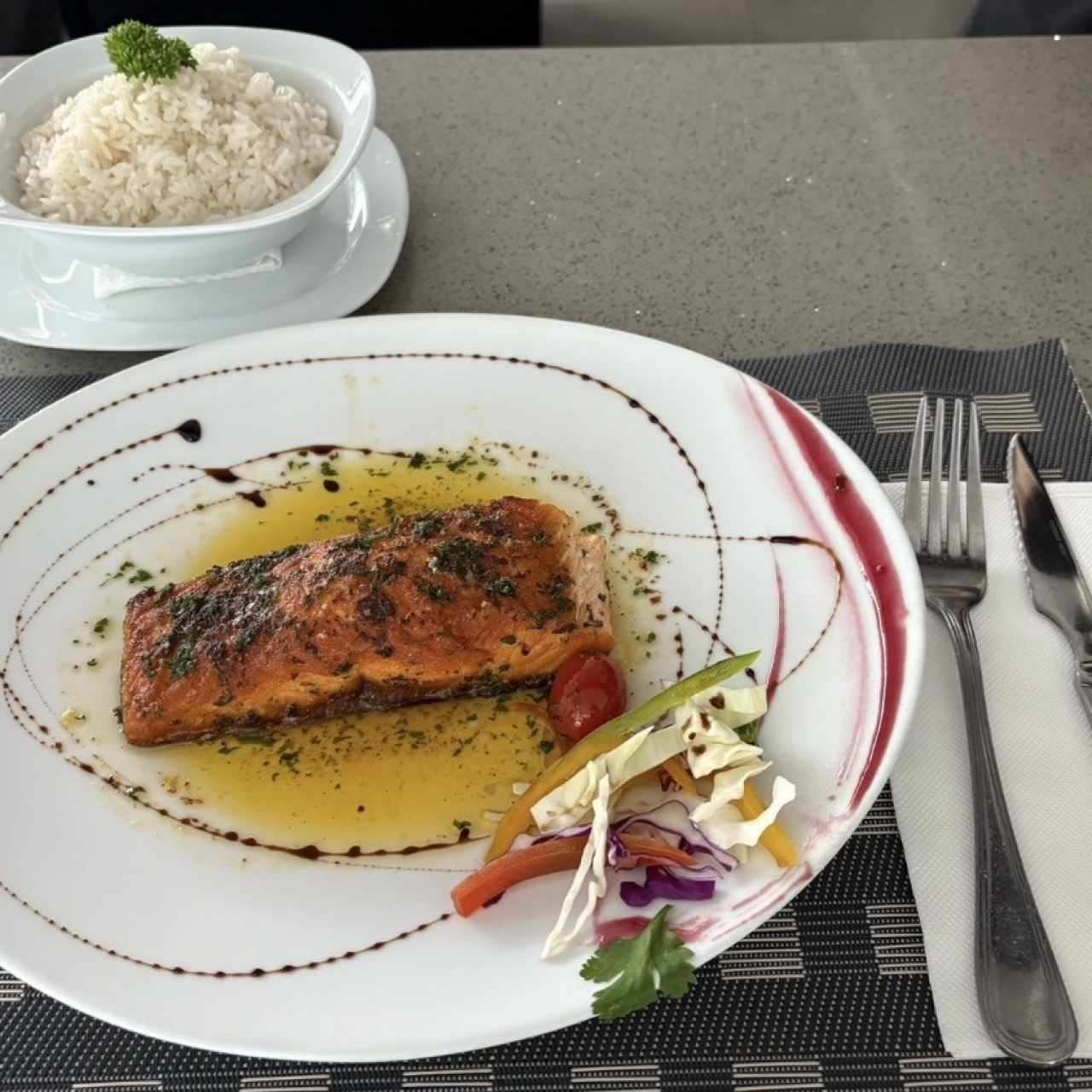 Mar - Salmón en Veloutte