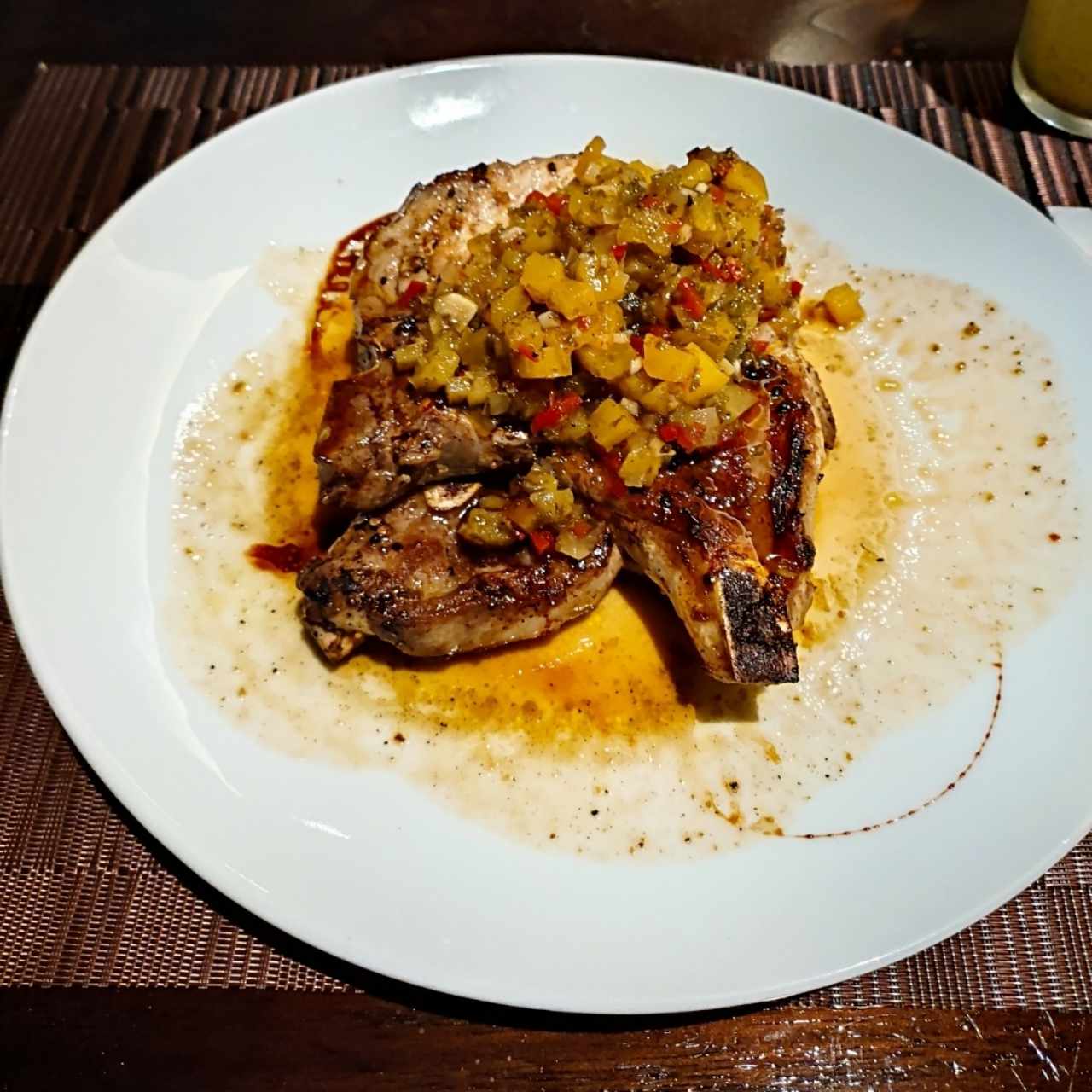 Chuleta de cerdo al carbón