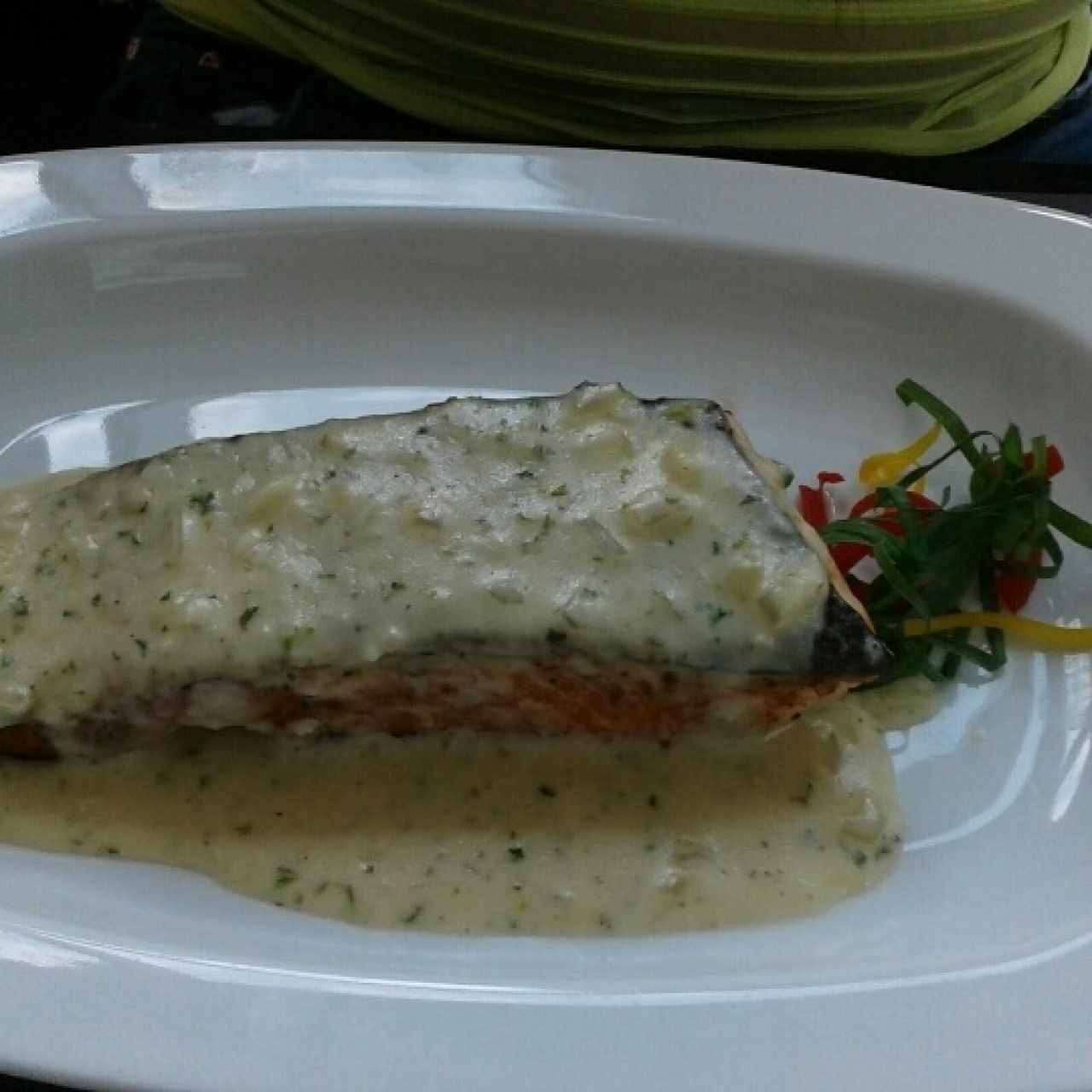 Salmón en veloutte