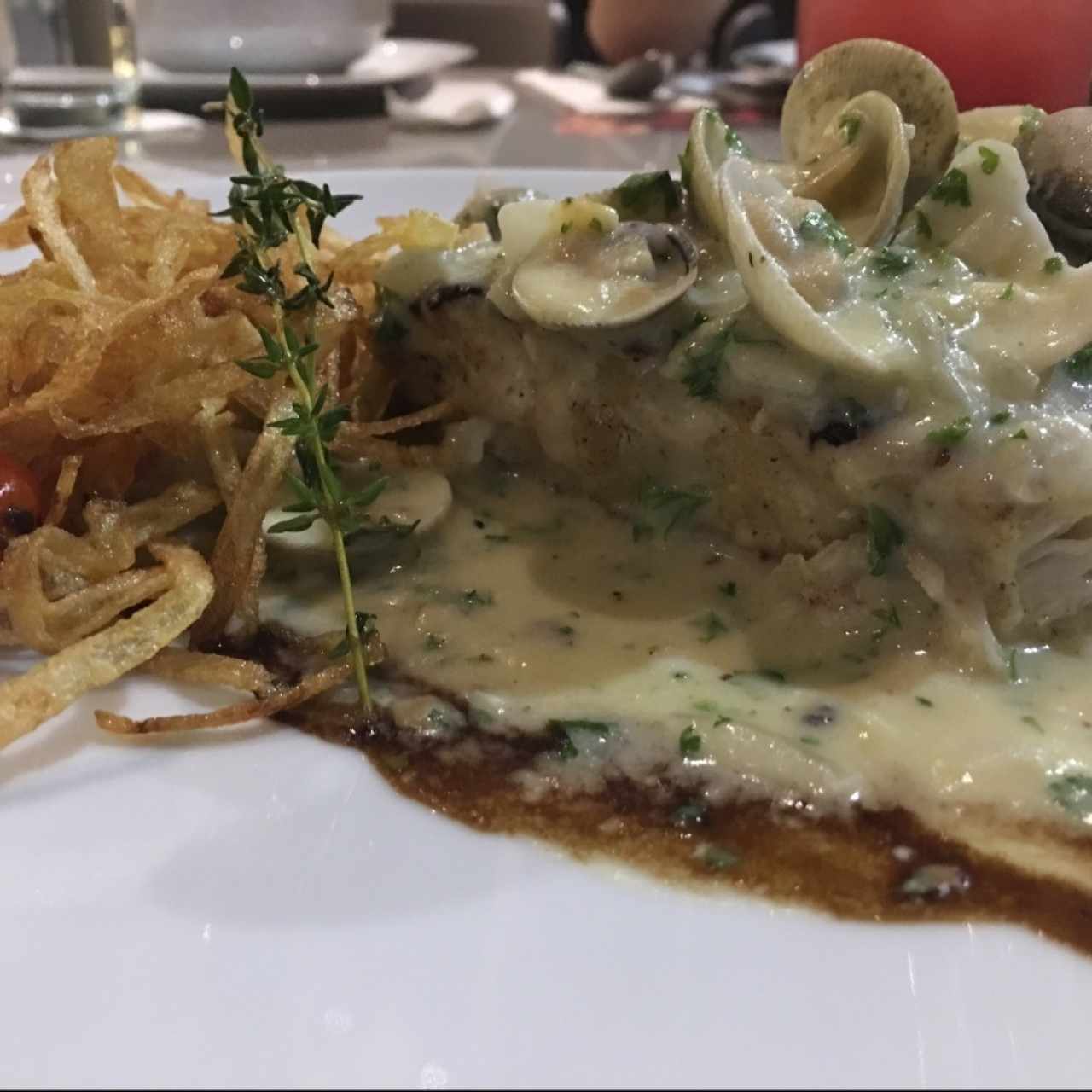 Corvina con almejas tío Pepe