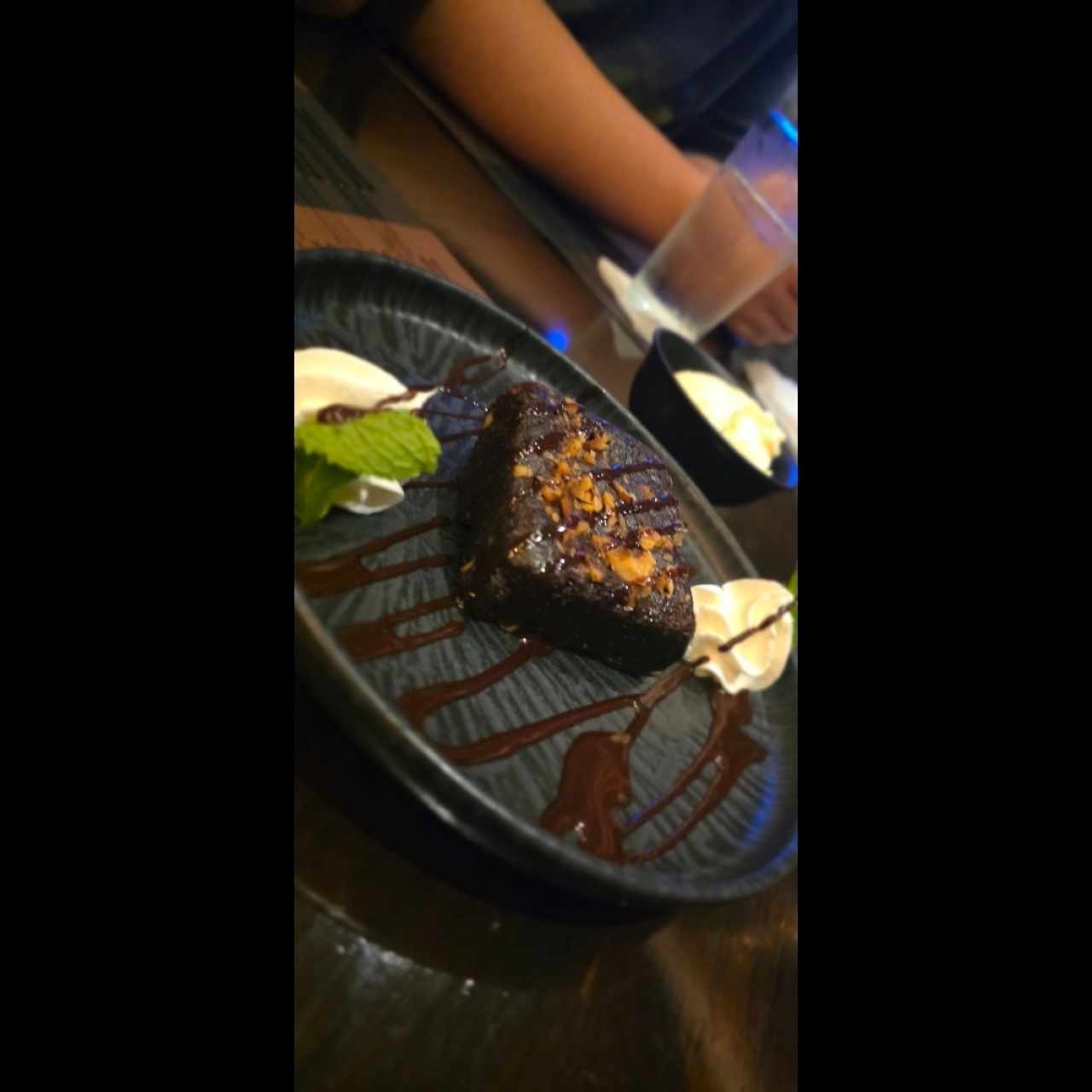 Brownie de Nueces y Helado