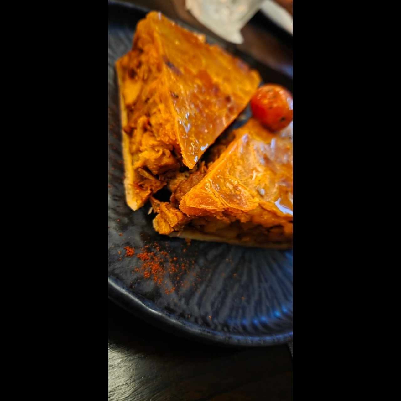 Entrantes calientes - Empanada gallega