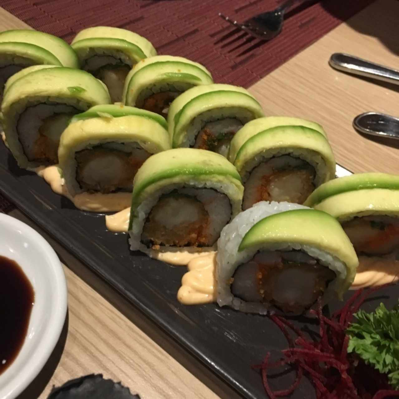 Rolls tempurizados - Dragón especial