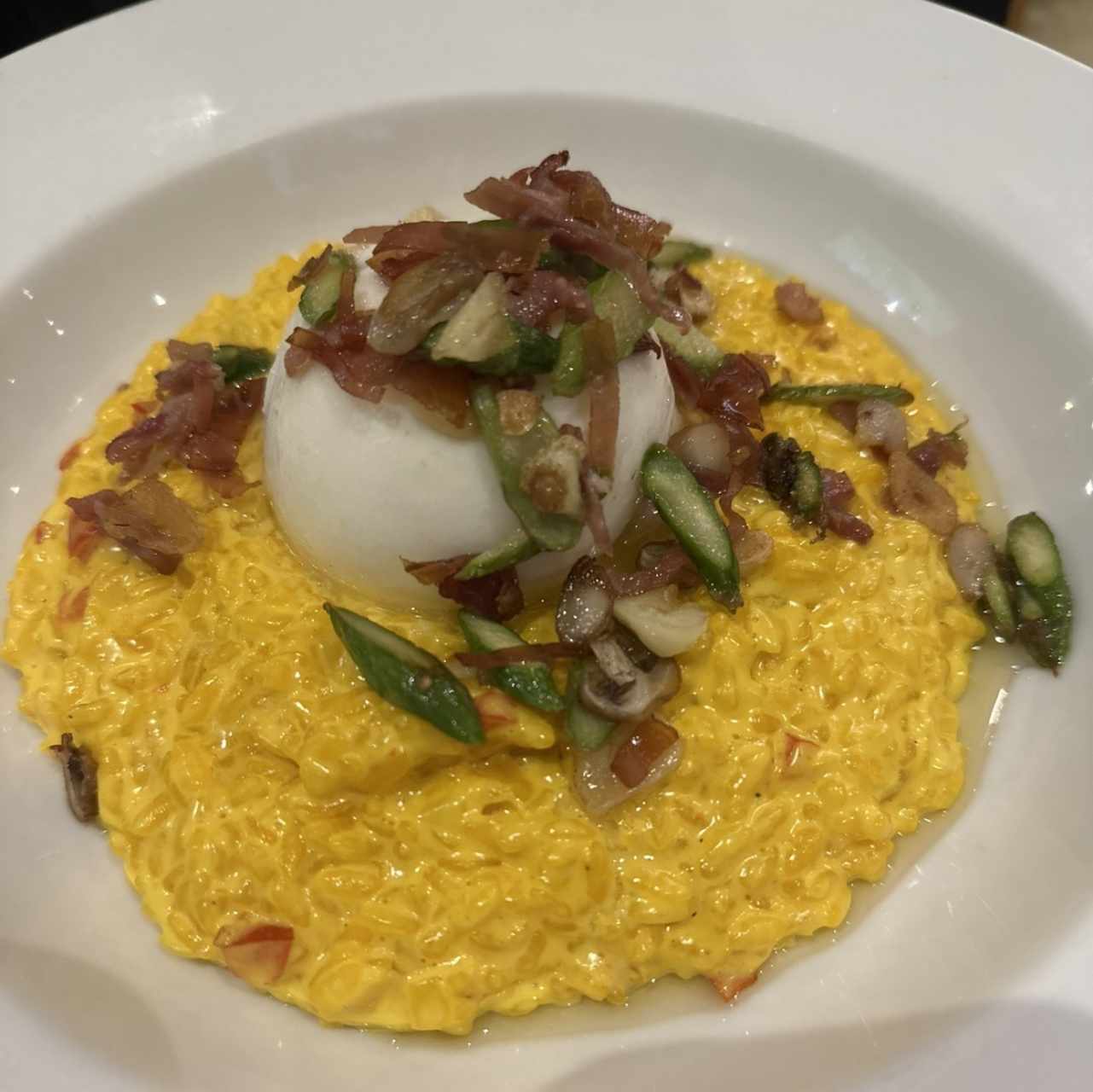 Meloso con Burrata, Esparragos, Ajo y Jamón (1Persona)
