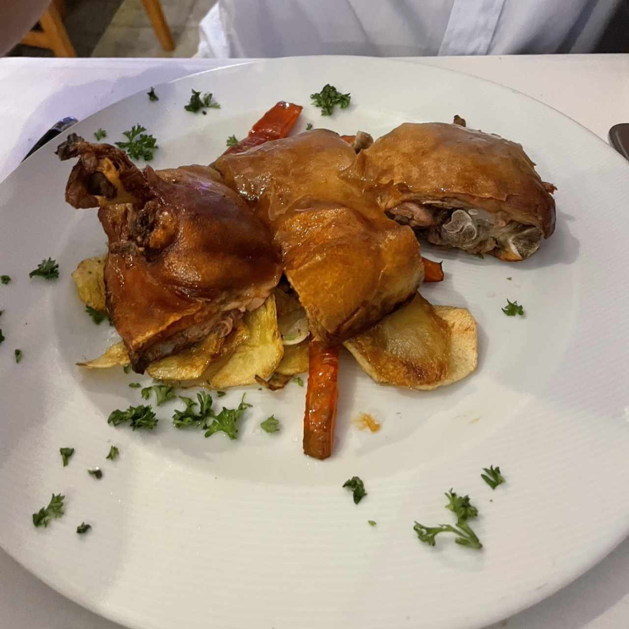 Cochinillo Asado de Nuestra Corte y Hornada