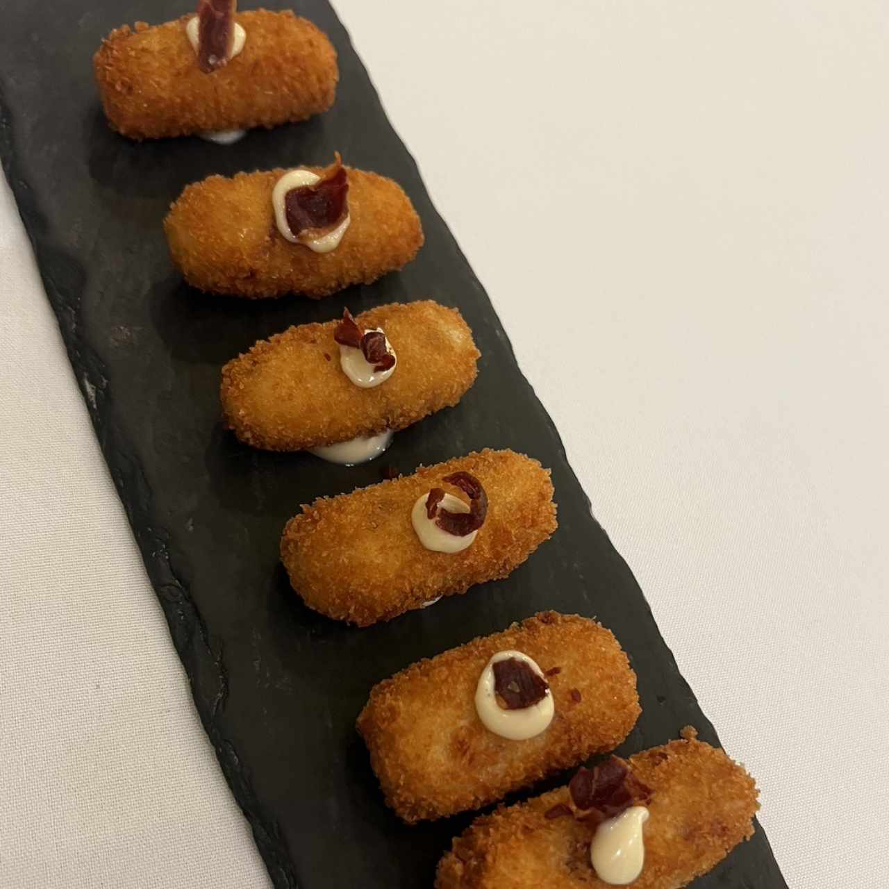 Croquetas Caseras de Jamón Ibérico, Chorizo, Pulpo o Bacalao
