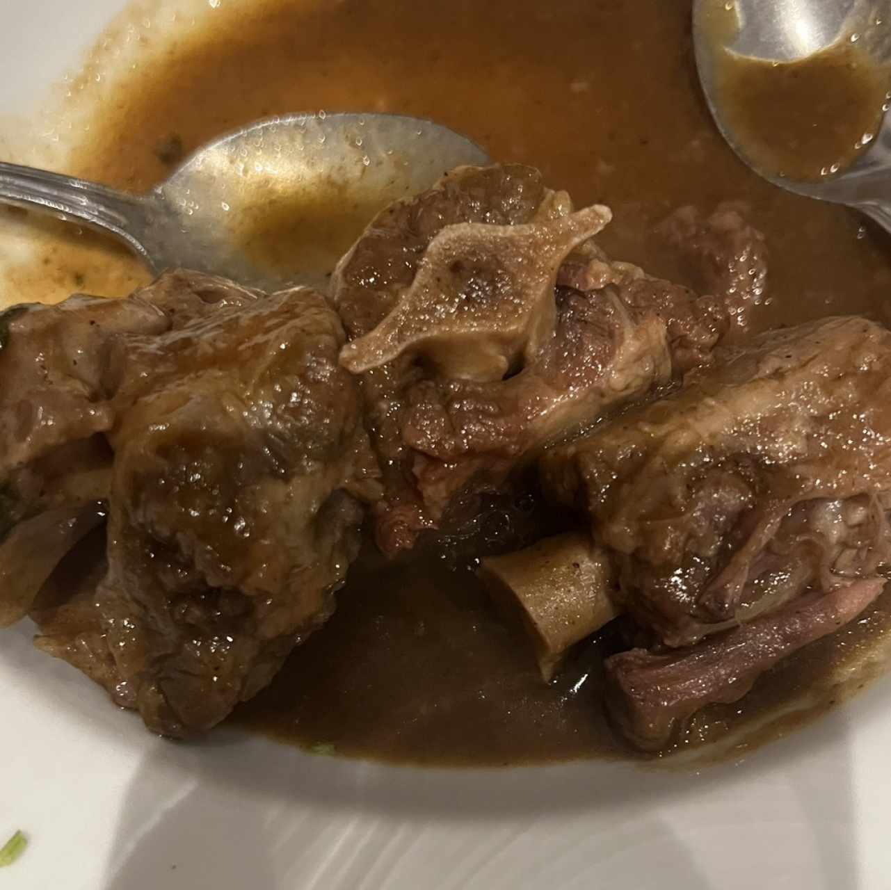 Rabo de Toro Estofado