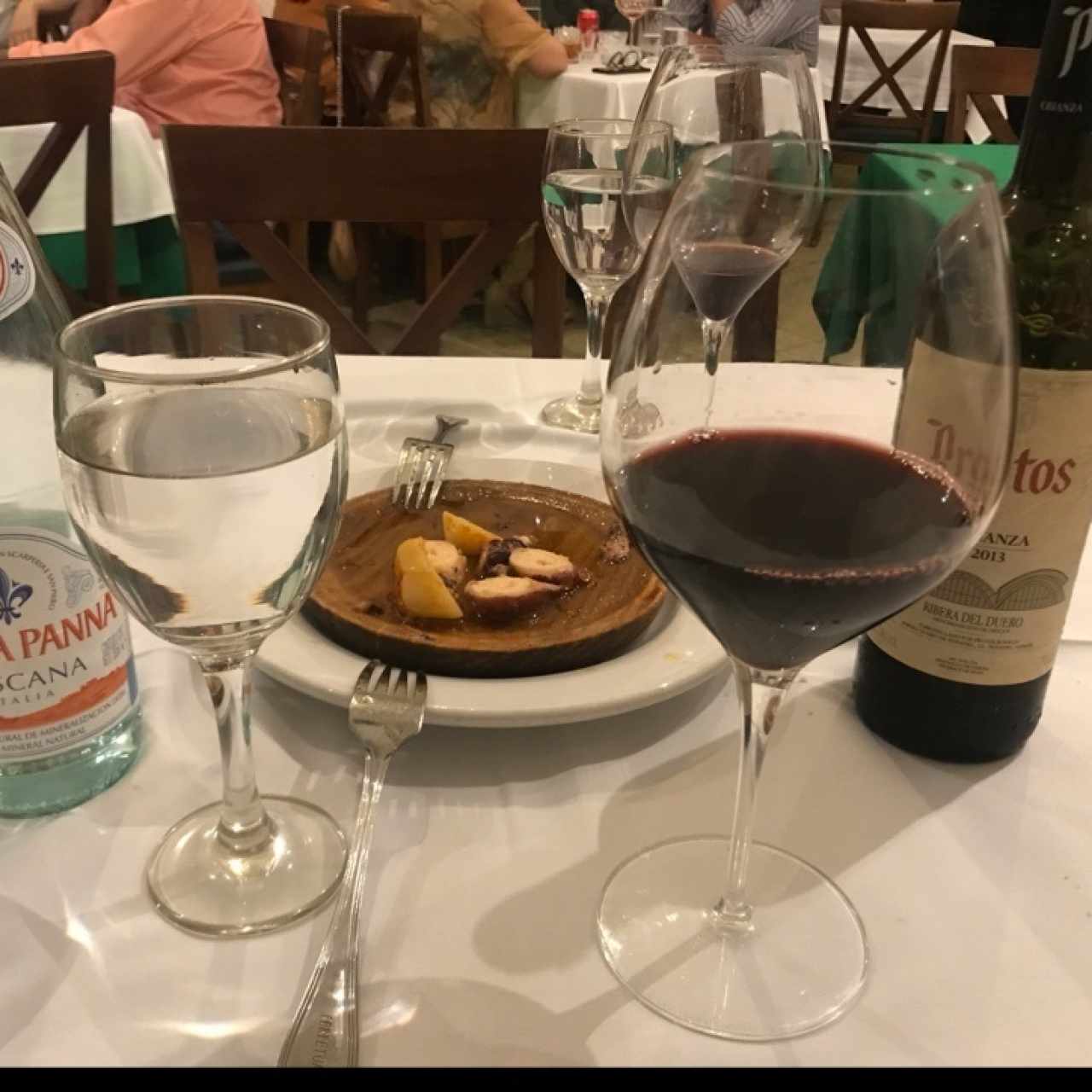 Agua Panna 🍷Protos y pulpo