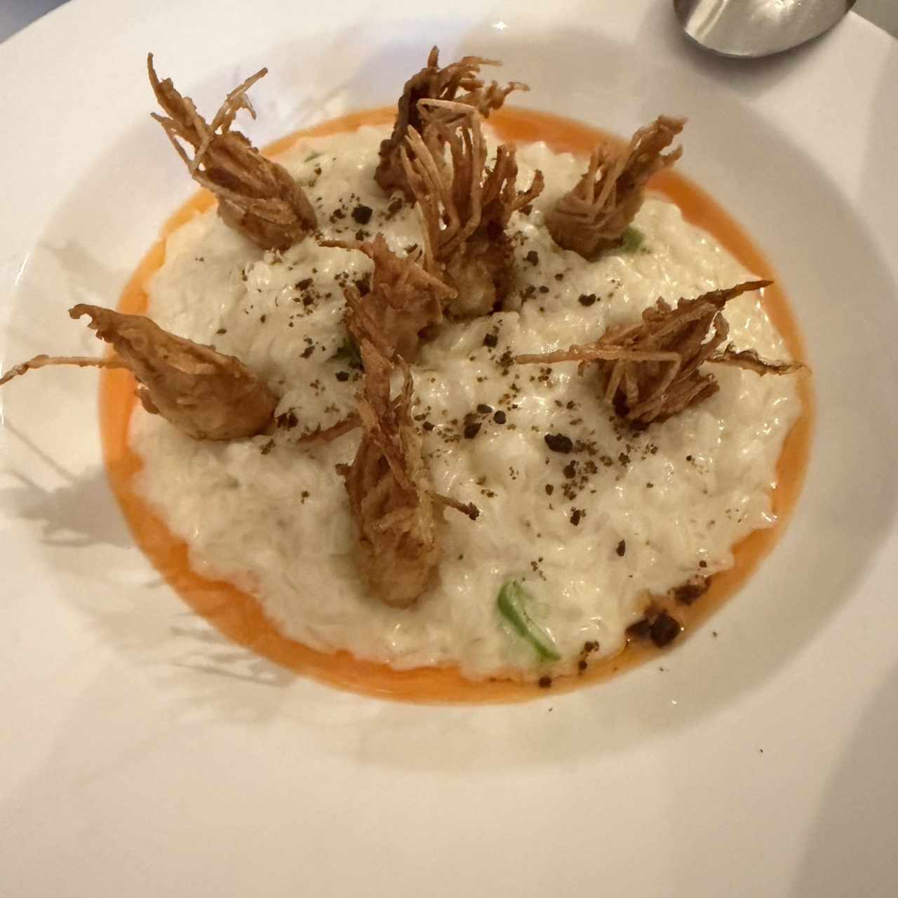 Chicharrón de Langostinos con Meloso de Manchego