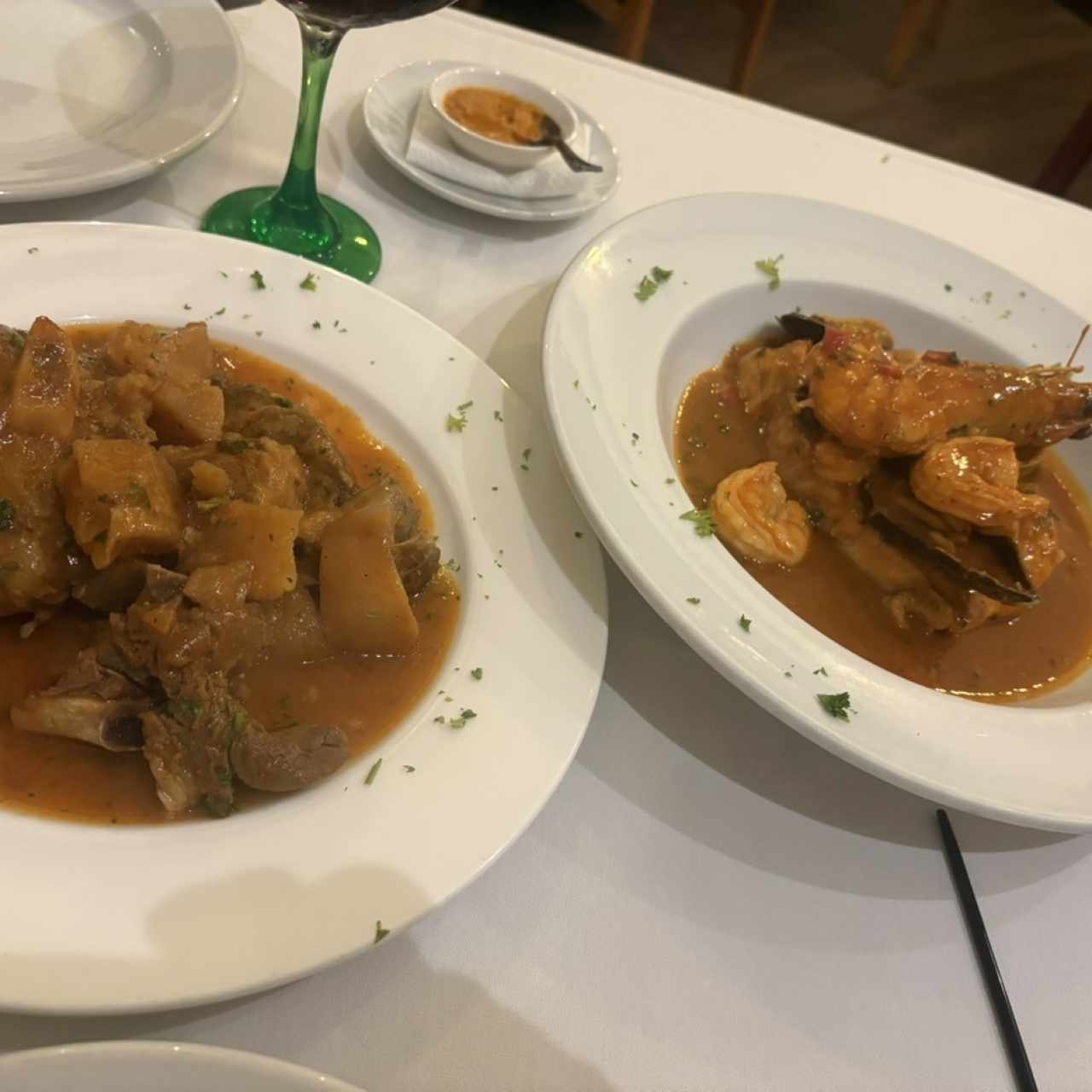 Corderito Lechal Asado en Horno de Leña