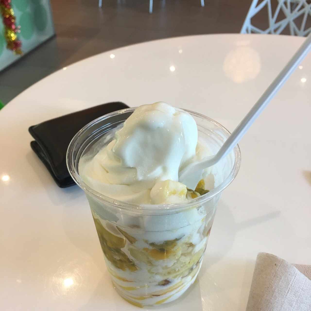 parfait yogurt natural piña y maracuya
