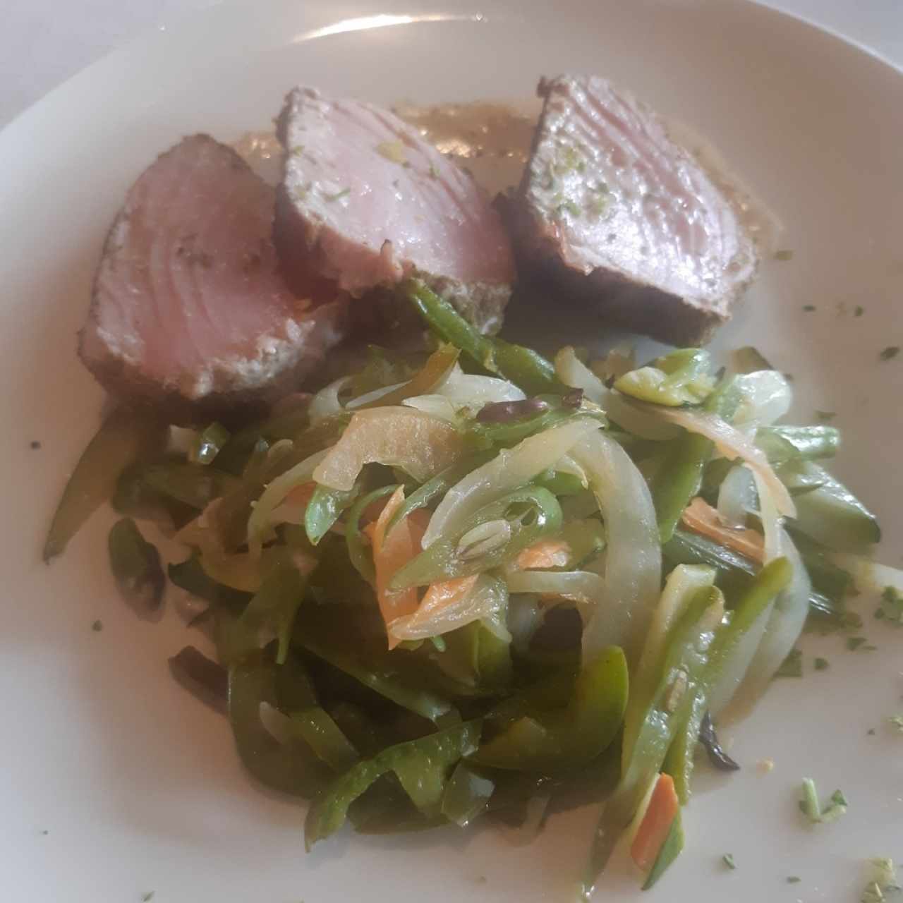  Atún