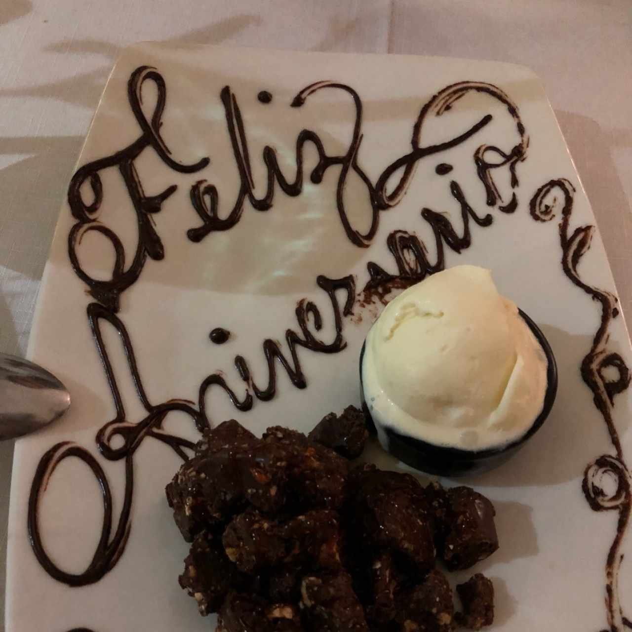 Turrón De Chocolate Con Helado A La Miel De Naranja