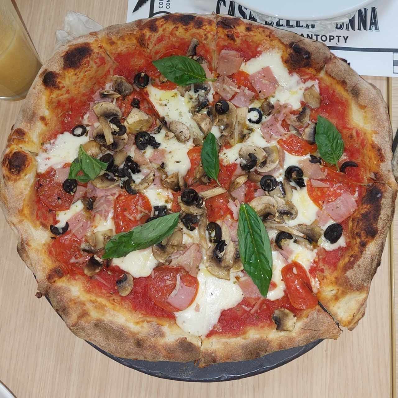 Pizzas Clásicas - Jamón y Hongos