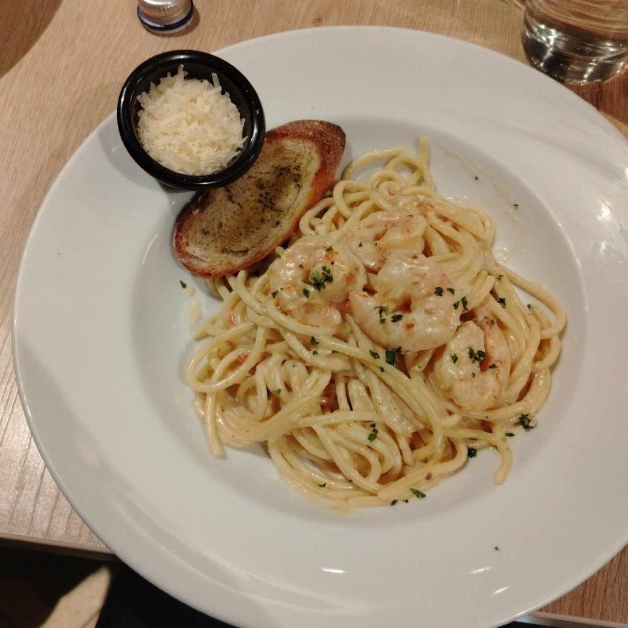 Pastas - Alfredo con Camarones