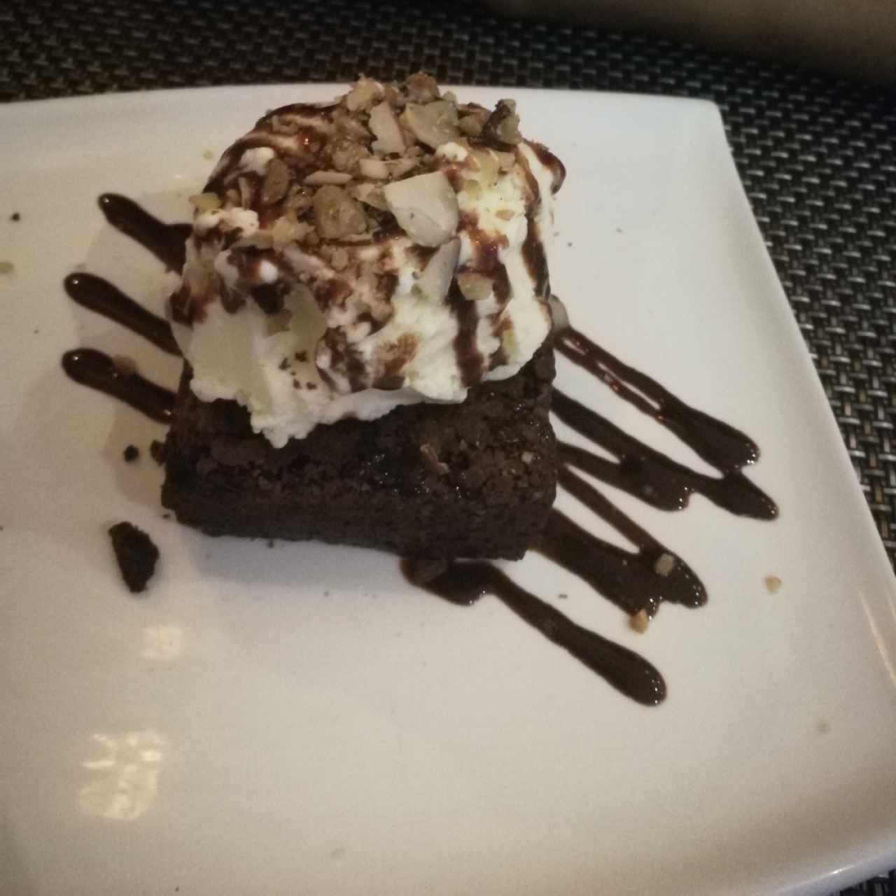Postres - Brownie con Helado