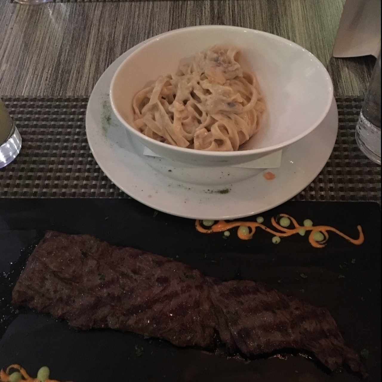 Fettuccine a la Strega con entraña 