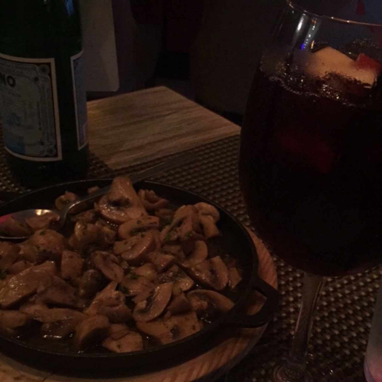 Antipasti - Champiñones Al Ajillo