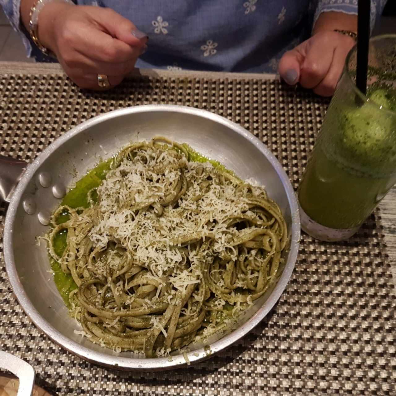 Linguini al Pesto