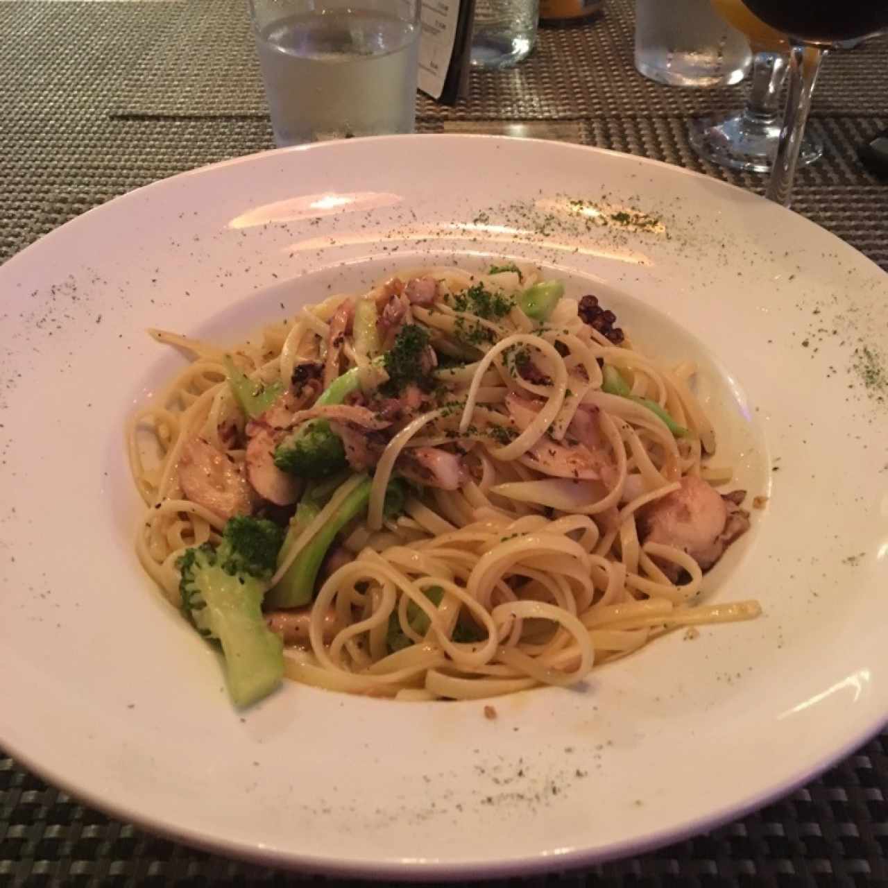 Linguini con Pulpo y Brócoli