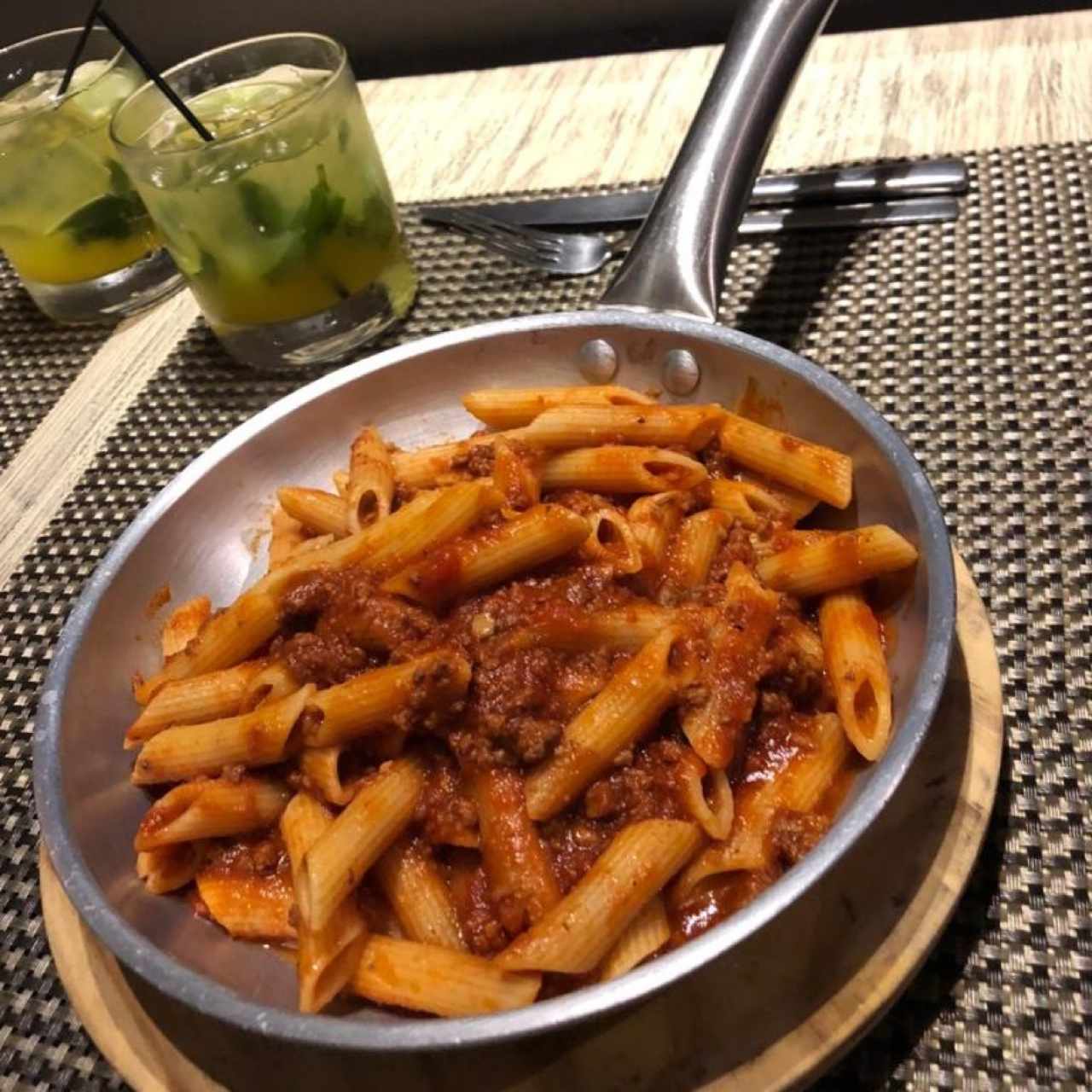 pene con salsa boloñesa 
