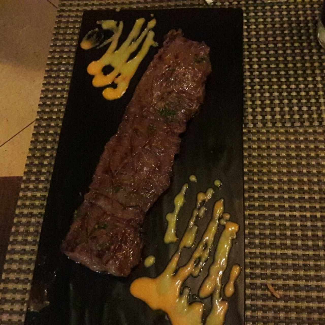 Entraña de Res Importada Al Grill