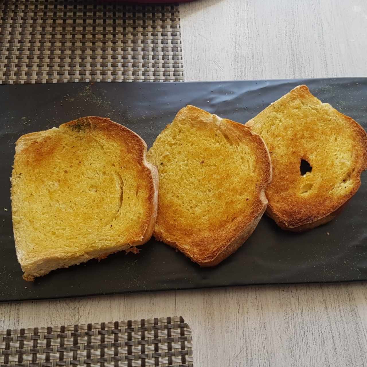 Ración de Pan con Ajo