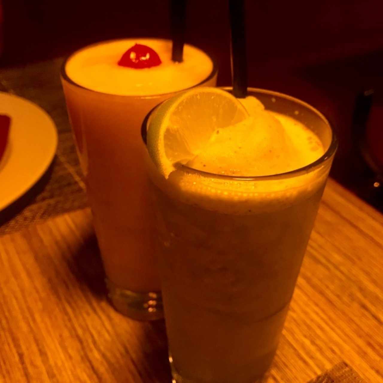 Limonada con Yerbabuena y Jugo de Maracuyá