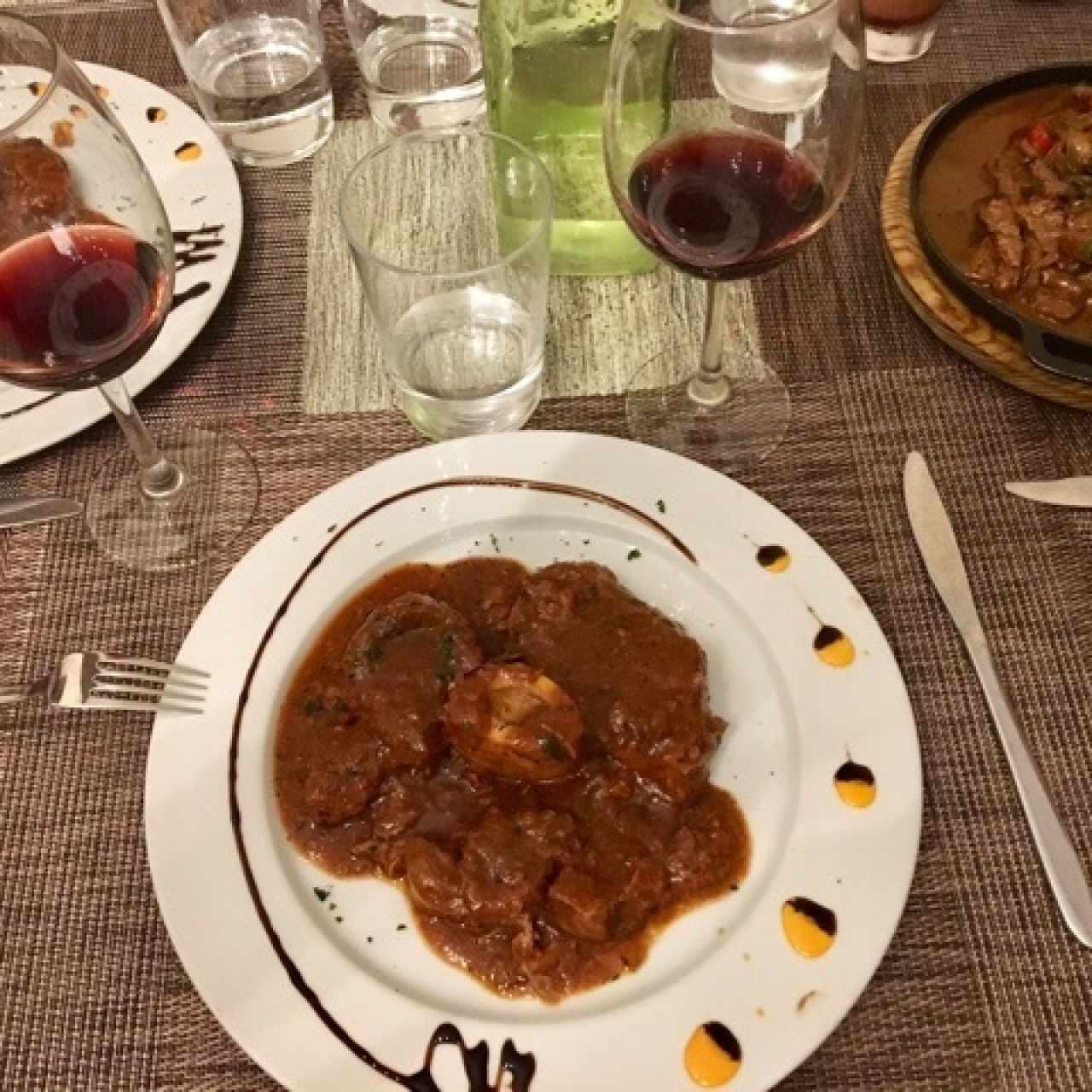 Ossobuco de Res con Linguini a la Crema