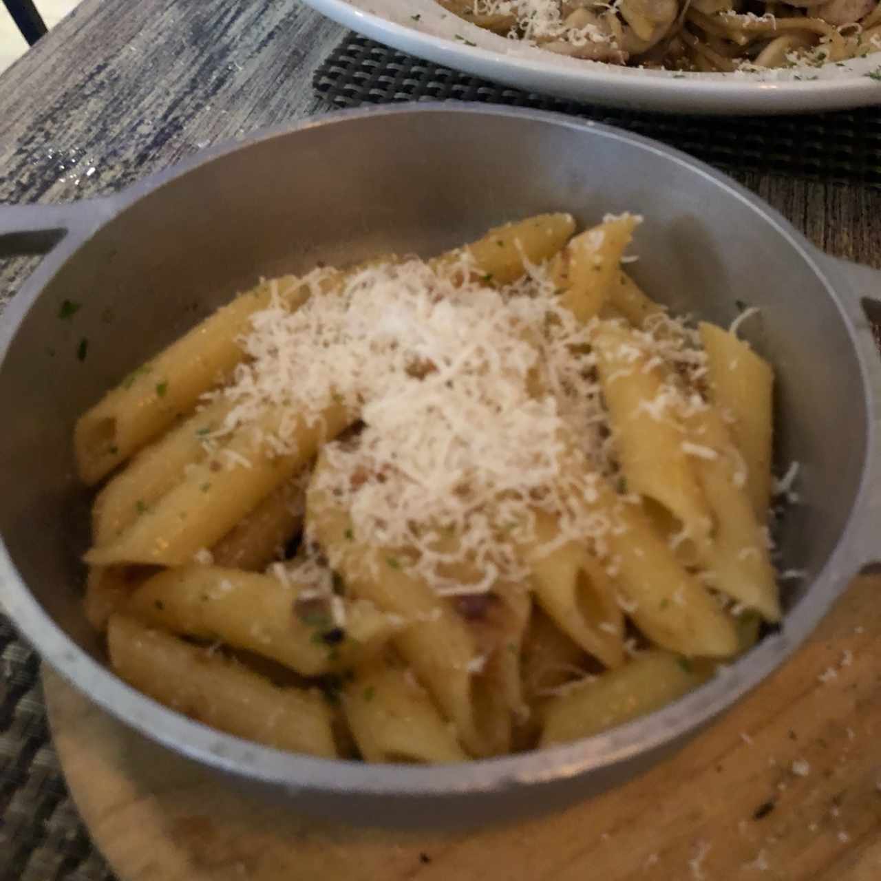 Fetuccine, Penne y/o Espaguetti  A la Crema, Aurora