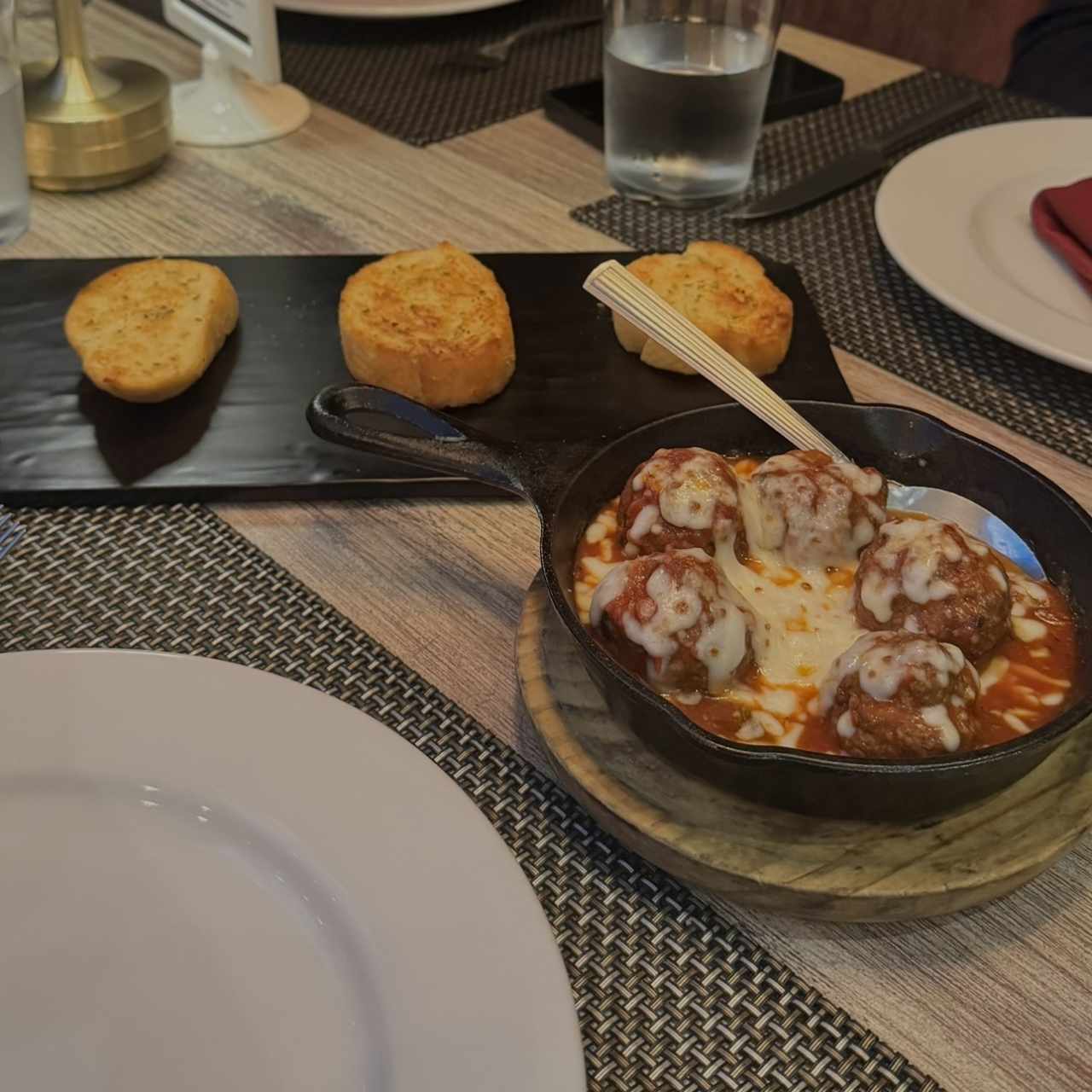 ENTRANTES - Albóndigas In Forno
